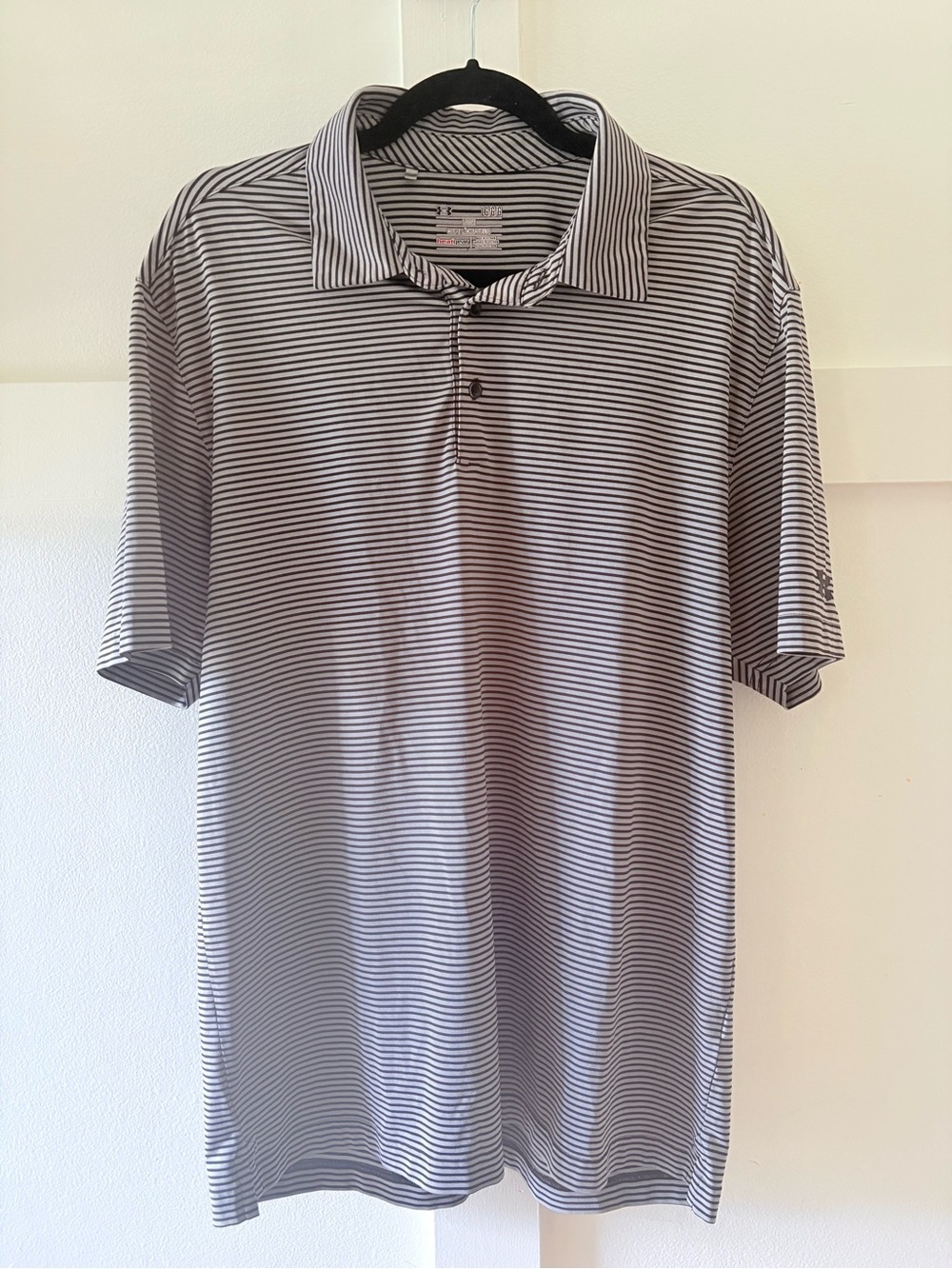 Men's LG Under Armor Loose Fit HeatGear Short Sleeve Striped Polo Black & Grey